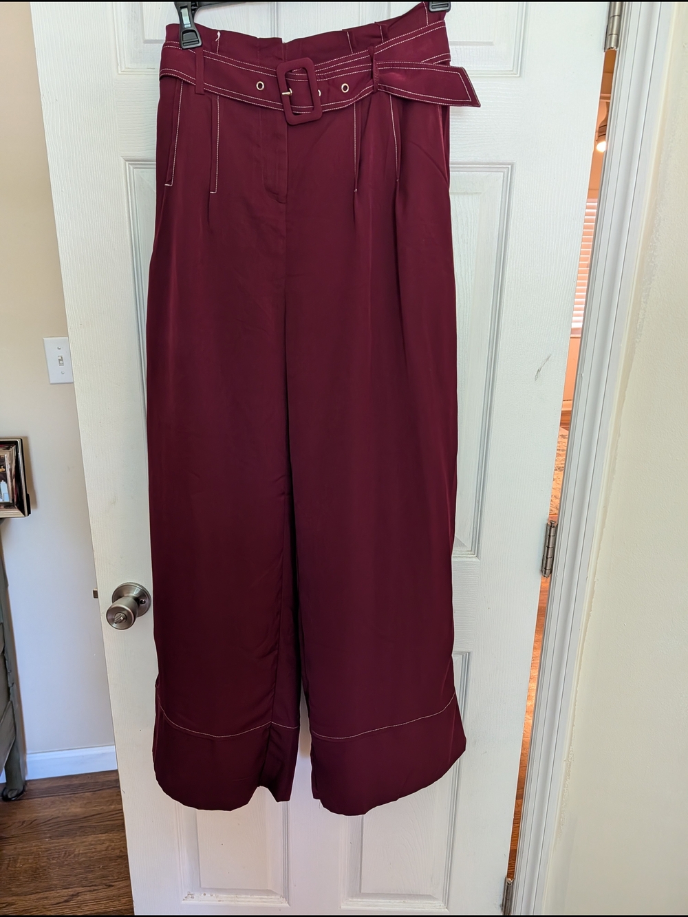 Wide-Leg High-Waist Belted Pants in Burgundy